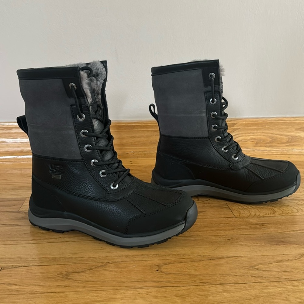 UGG NWOT Adirondack III Women Boots